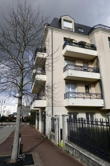 Les Clayes-Sous-Bois Duplex Art Place, Olympics 2024 מראה חיצוני תמונה